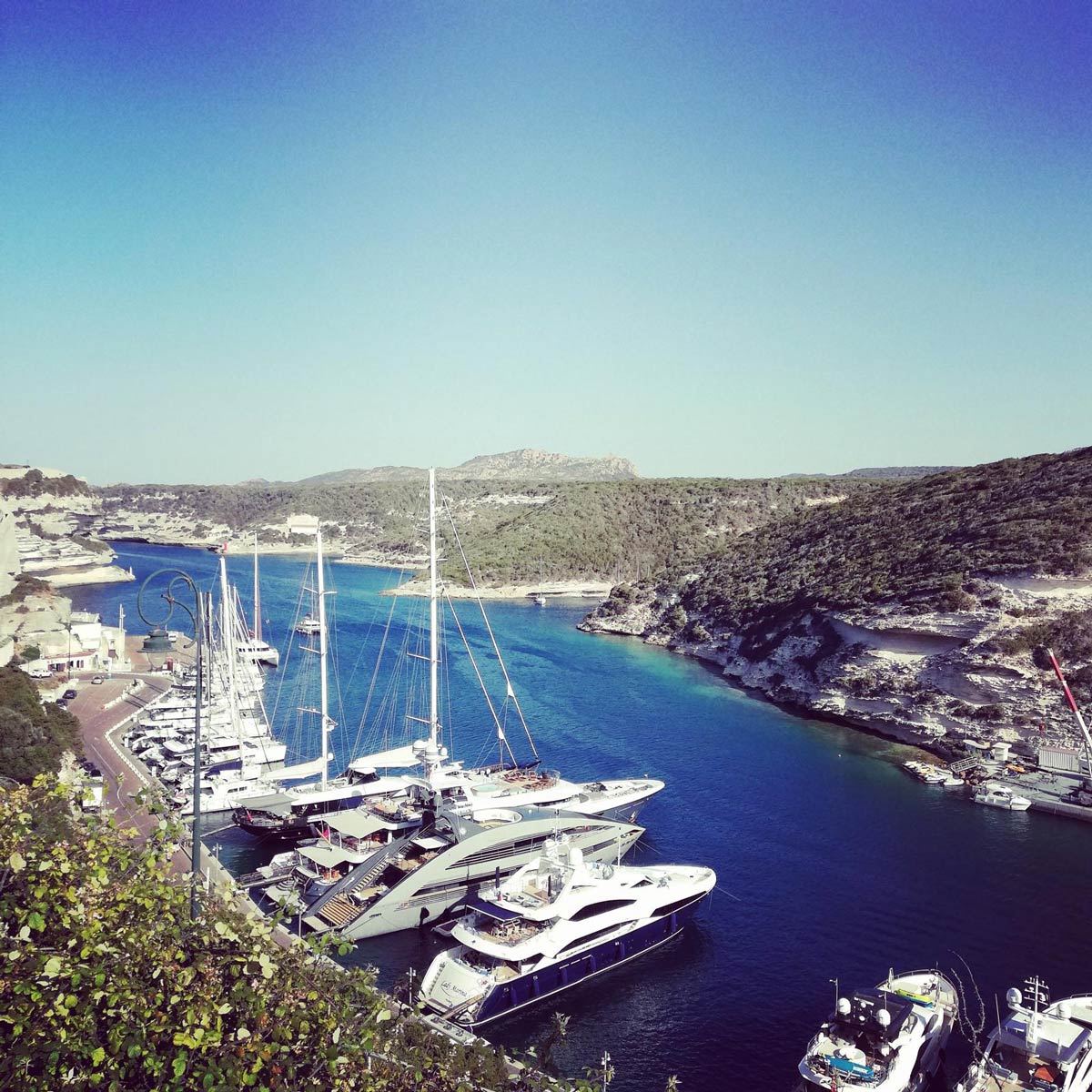 Itinerario di 7 giorni in barca a vela in Sardegna